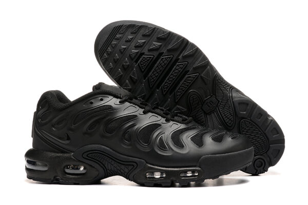 Air Max Plus Drift "Triple Black"