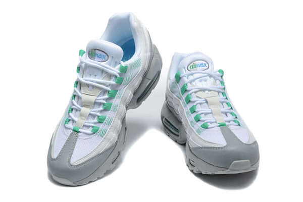 Air Max 95 "Clear Emerald" - Image 2