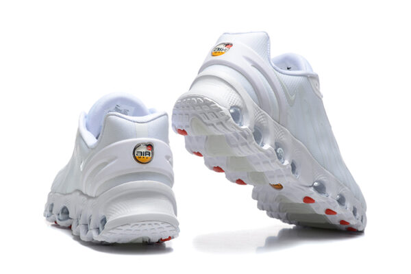 Air Max DN8 "Triple White" - Imagem 3